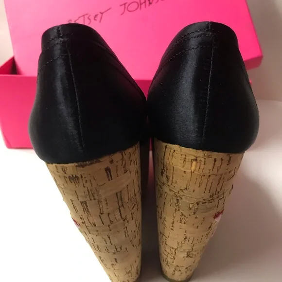Betsey Johnson platform wedge heels rose rockabilly pinup peep toe vintage shoes